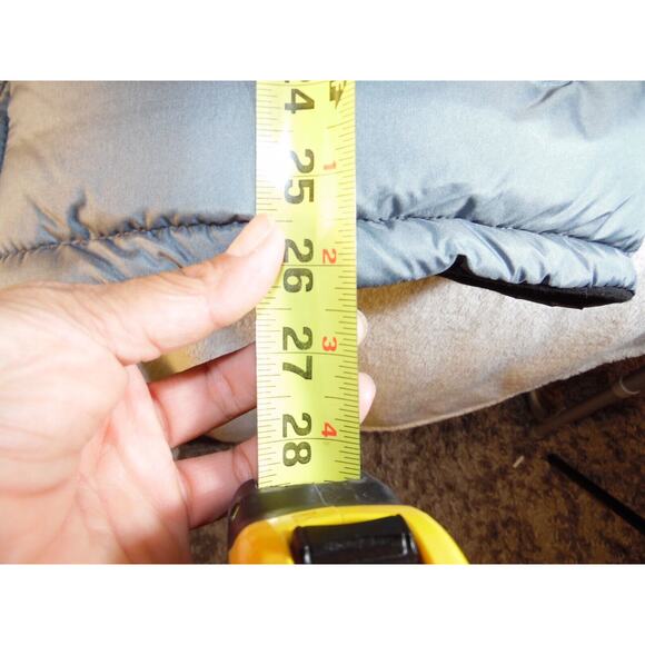 Unbranded Men’s L Grey‎ Black Reversible Full Zip Quilted Puffer Vest W/ Pockets - Picture 5 of 8